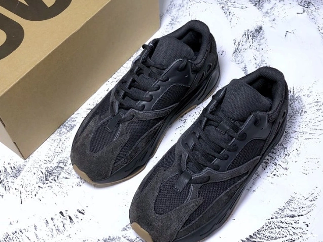 Utility 700 Boost Adidas Yeezy Black FV5304 0814
